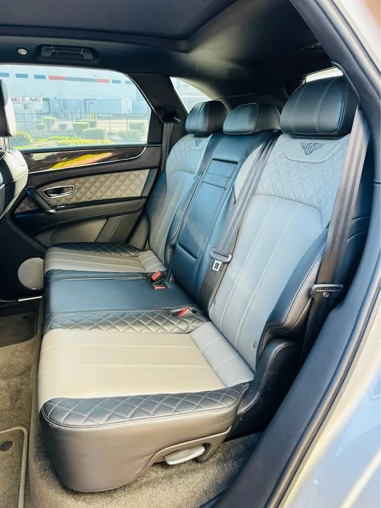 2019 Bentley Bentayga - Image 14 of 20