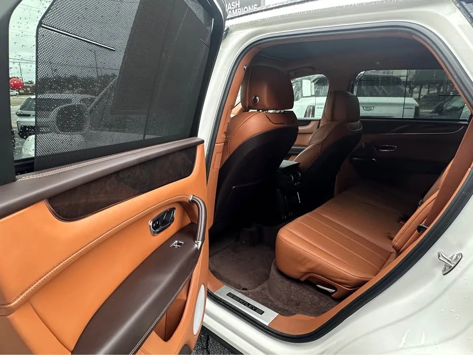 2019 Bentley Bentayga - Image 4 of 6