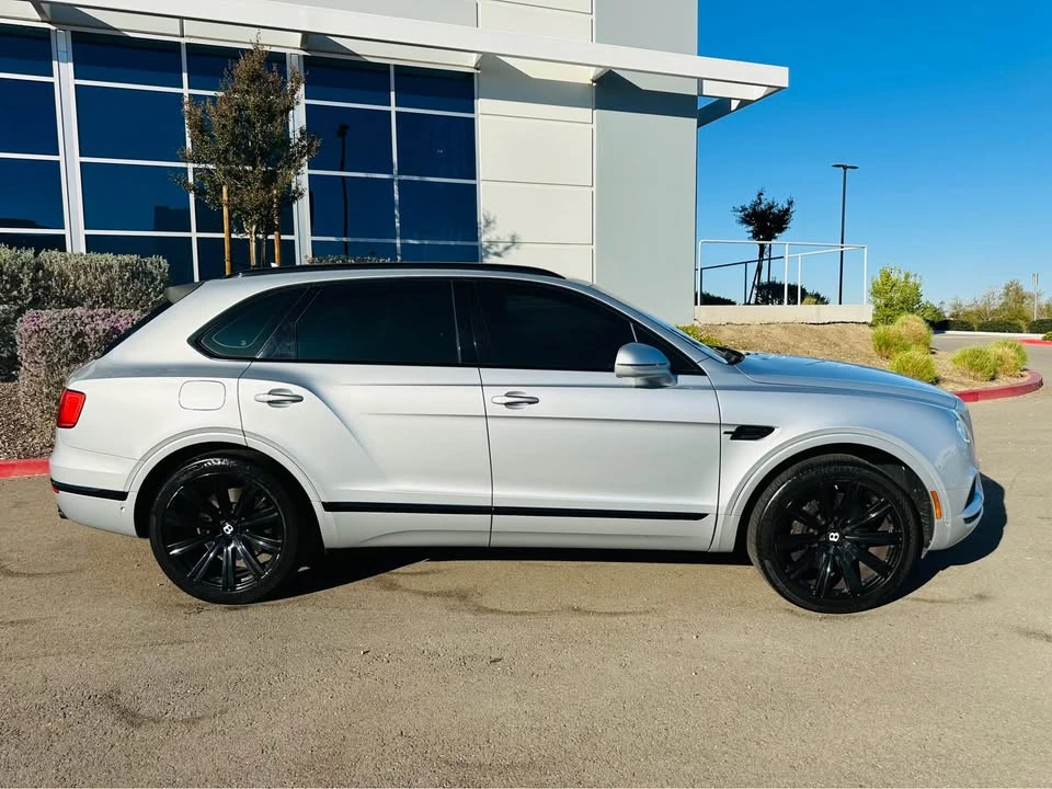 2019 Bentley Bentayga - Image 4 of 16