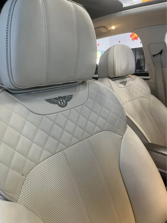2019 Bentley Bentayga - Image 11 of 15