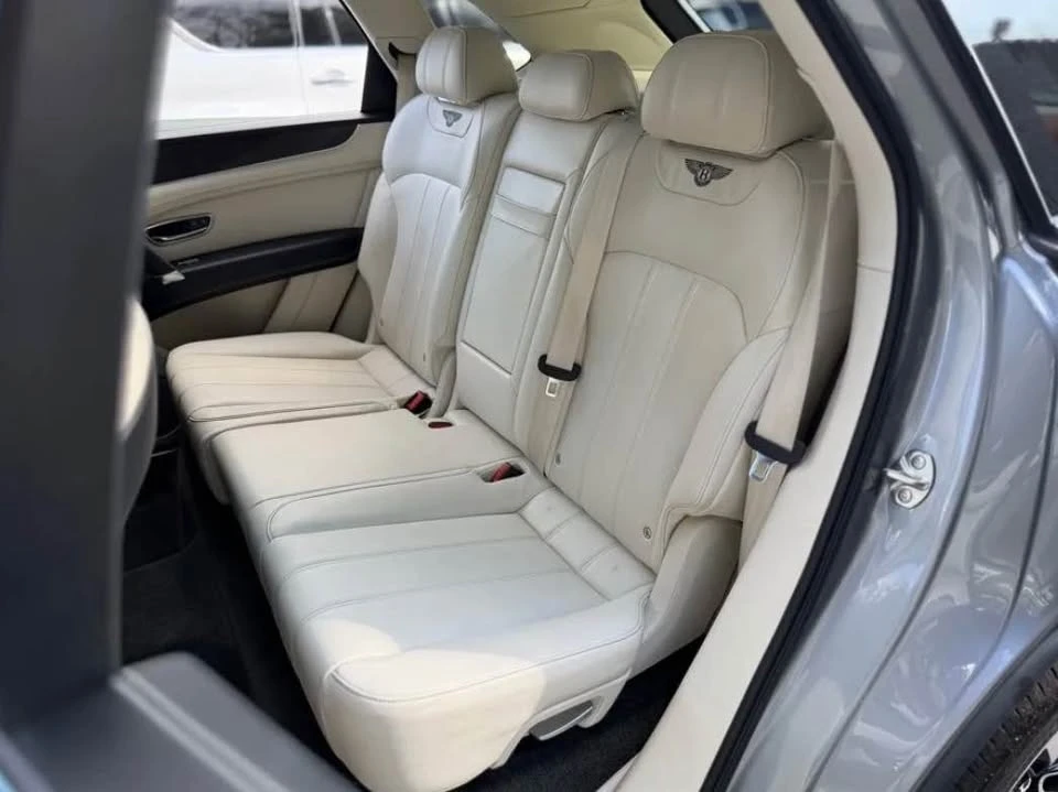 2019 Bentley Bentayga - Image 5 of 6