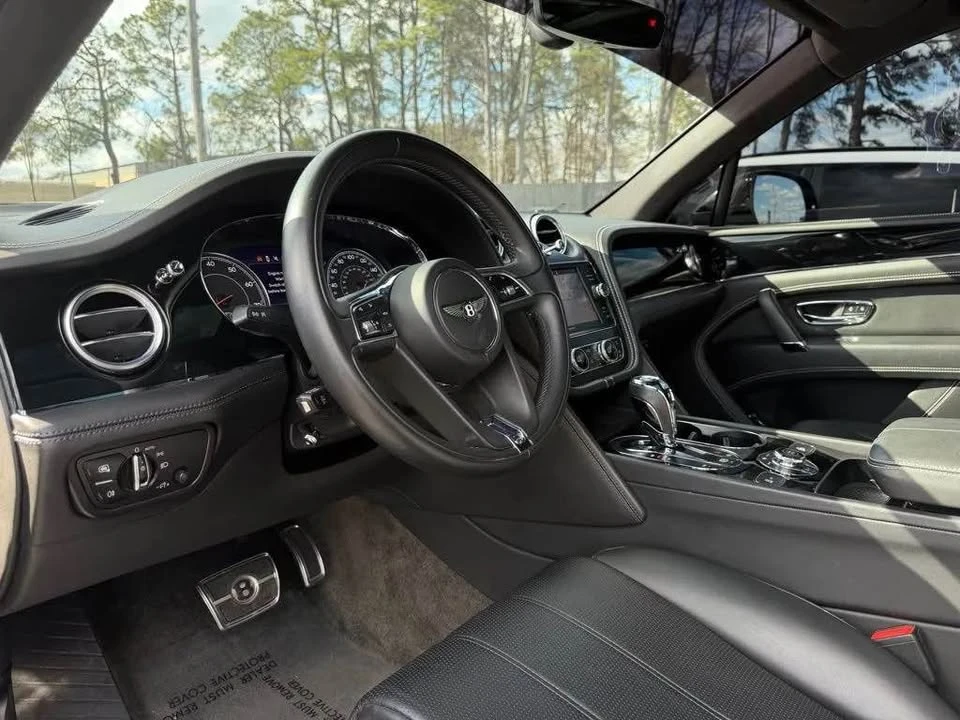 2019 Bentley Bentayga - Image 7 of 19