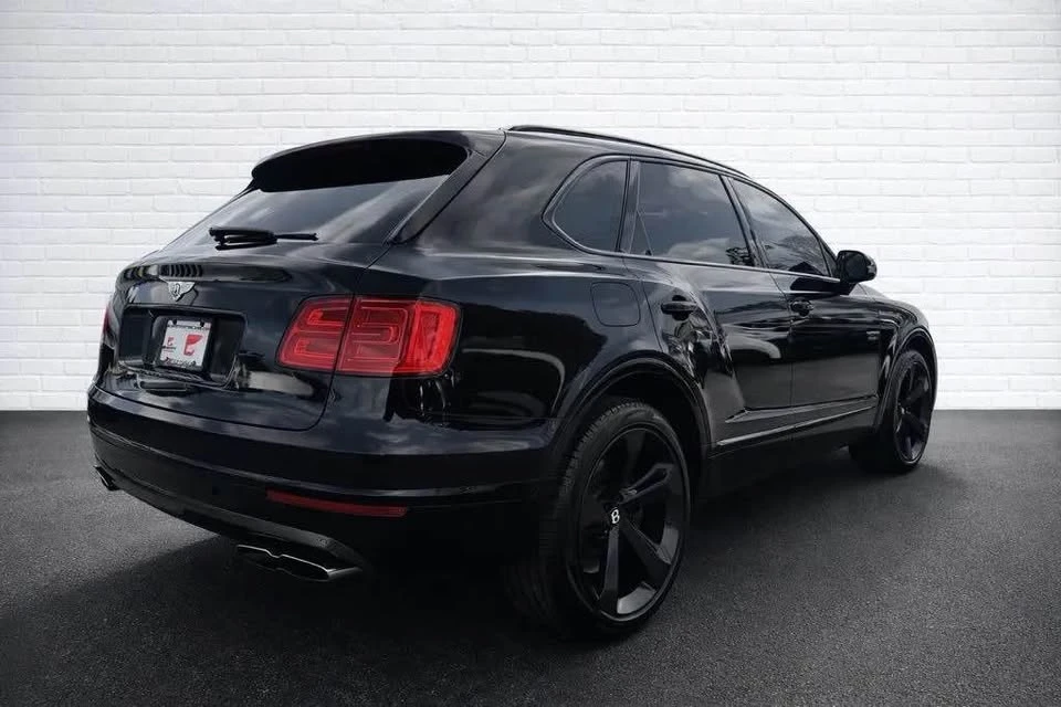 2019 Bentley Bentayga - Image 2 of 19