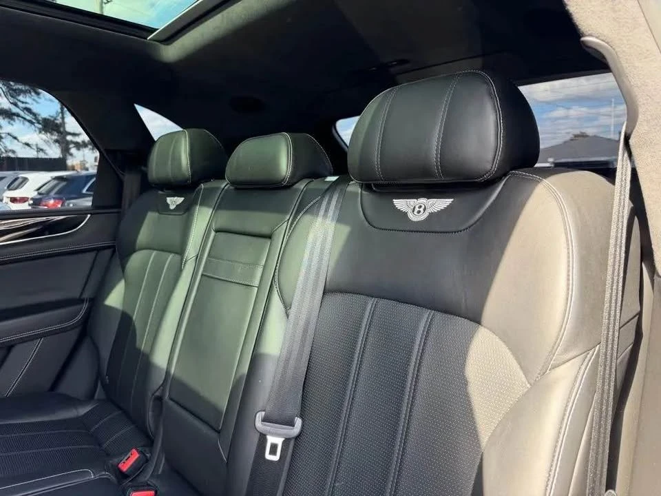 2019 Bentley Bentayga - Image 19 of 19