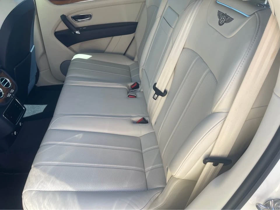 2019 Bentley Bentayga - Image 10 of 10