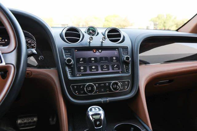 2019 Bentley Bentayga - Image 5 of 17