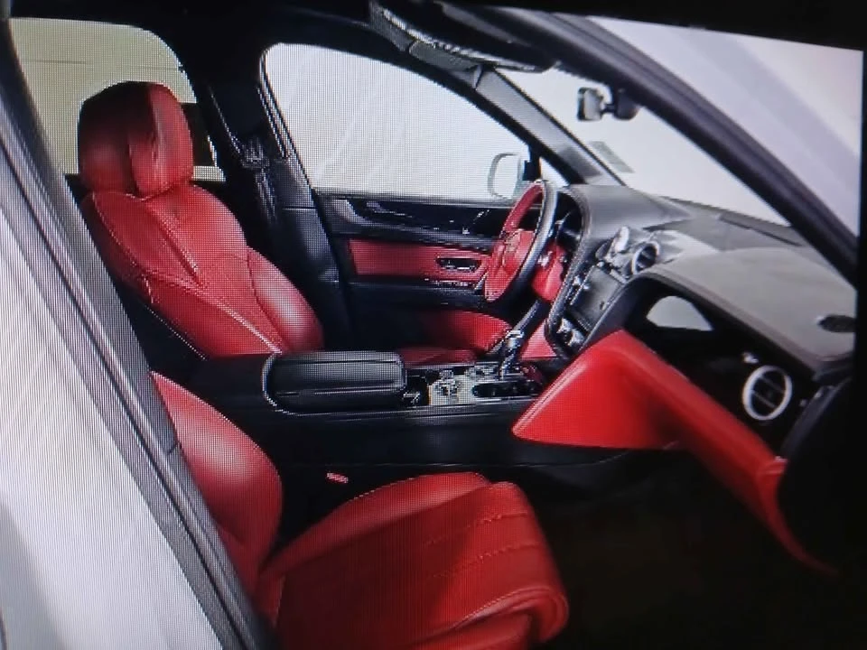 2019 Bentley Bentayga - Image 4 of 9