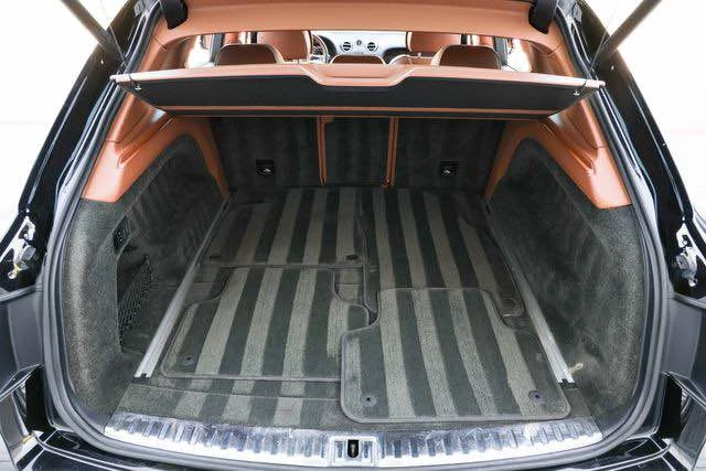2019 Bentley Bentayga - Image 14 of 17