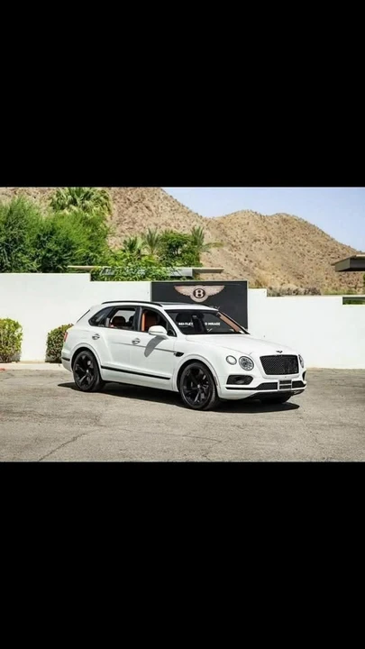 2019 Bentley Bentayga - Image 2 of 2