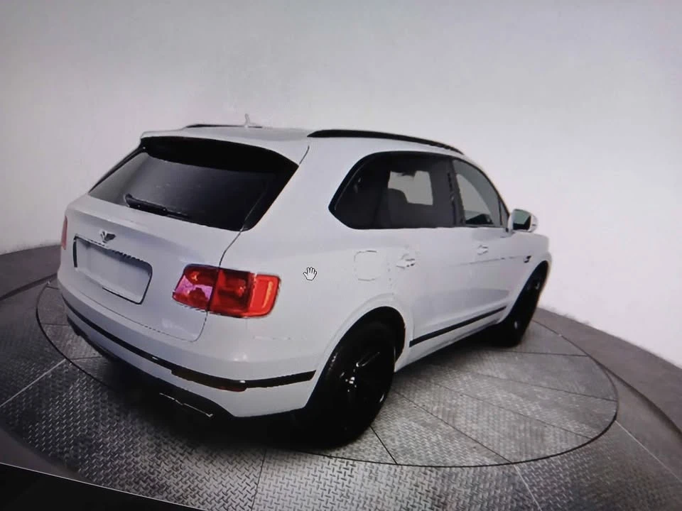 2019 Bentley Bentayga - Image 2 of 9