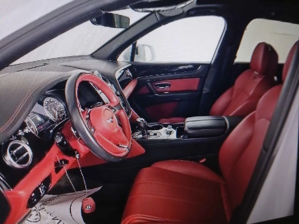 2019 Bentley Bentayga - Image 5 of 9