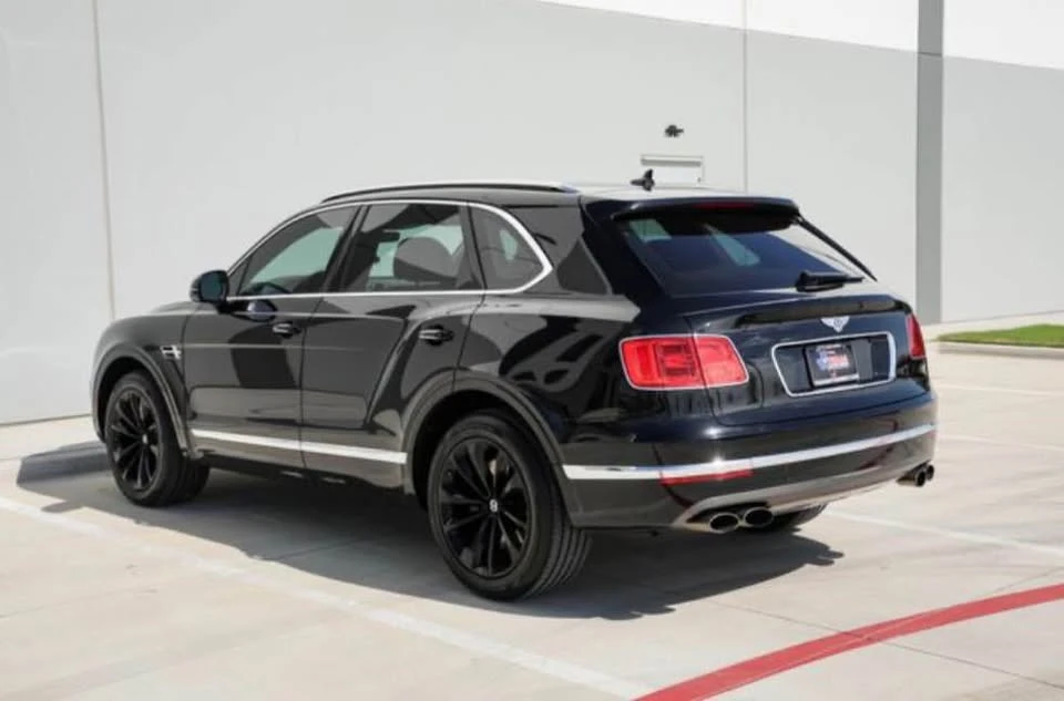 2019 Bentley Bentayga - Image 13 of 15