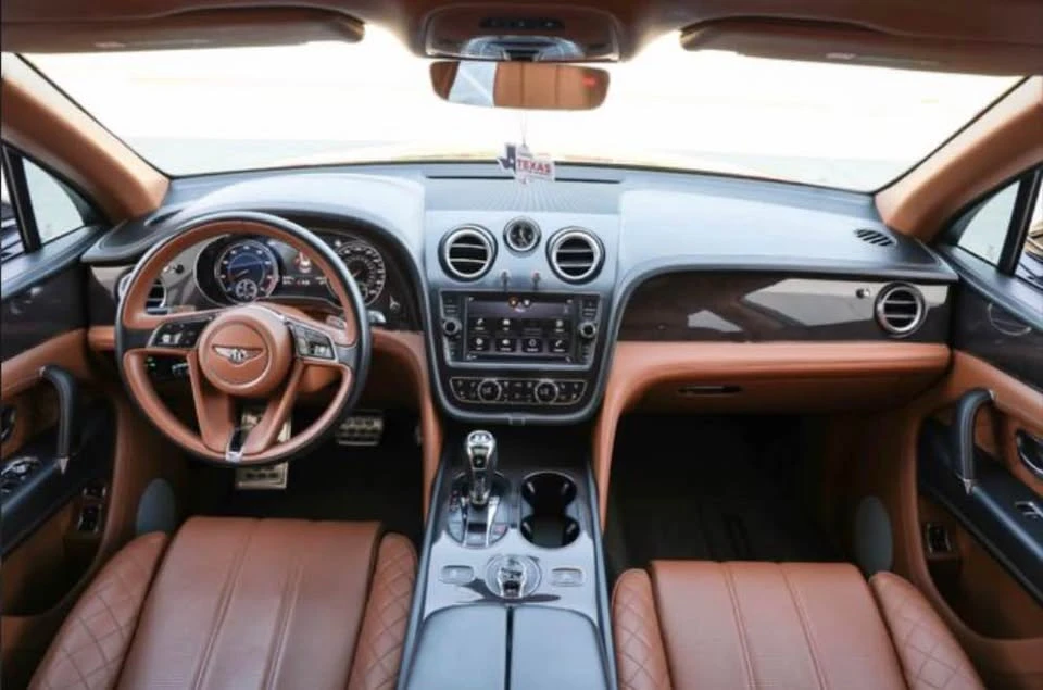 2019 Bentley Bentayga - Image 10 of 15