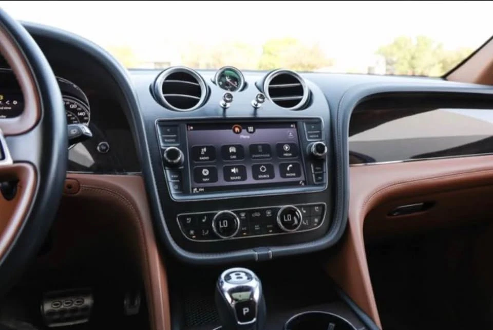 2019 Bentley Bentayga - Image 2 of 15