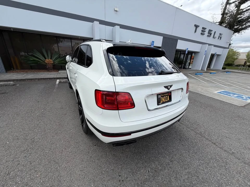 2019 Bentley Bentayga - Image 3 of 12