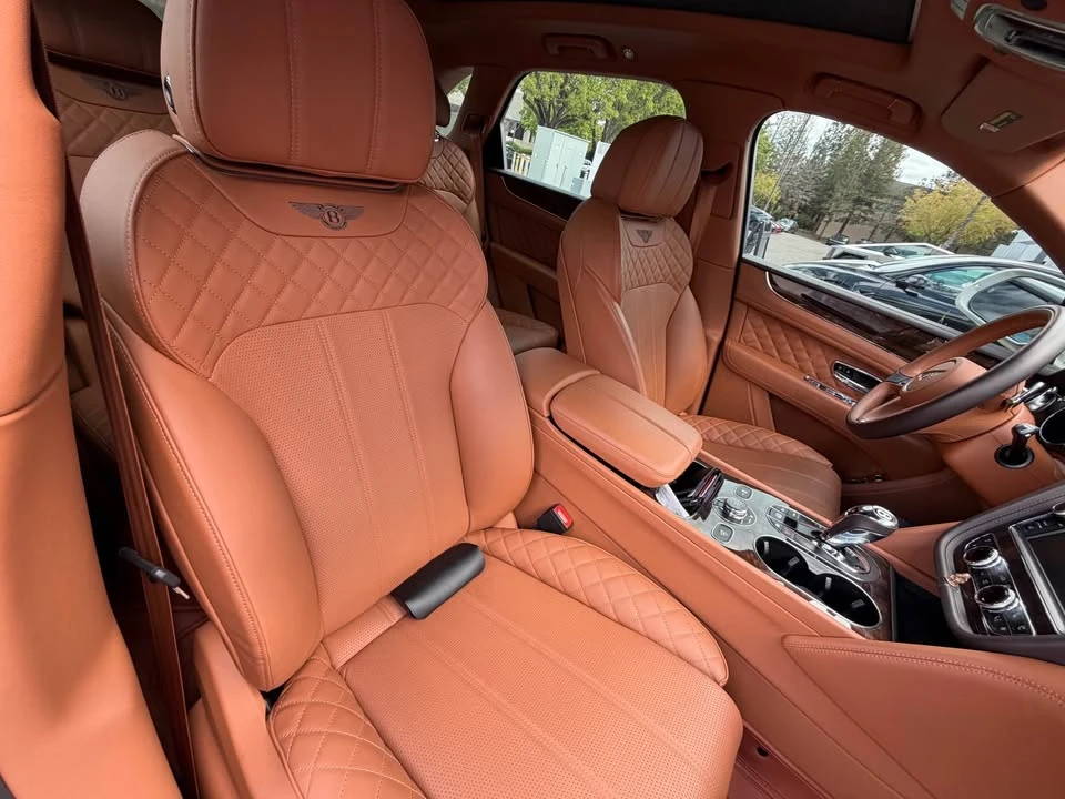 2019 Bentley Bentayga - Image 6 of 12