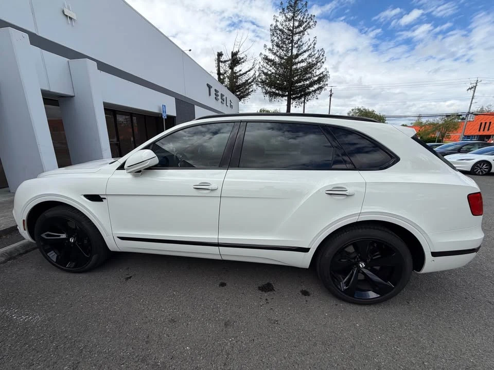 2019 Bentley Bentayga - Image 4 of 12