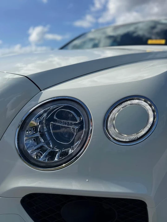 2019 Bentley Bentayga - Image 13 of 17