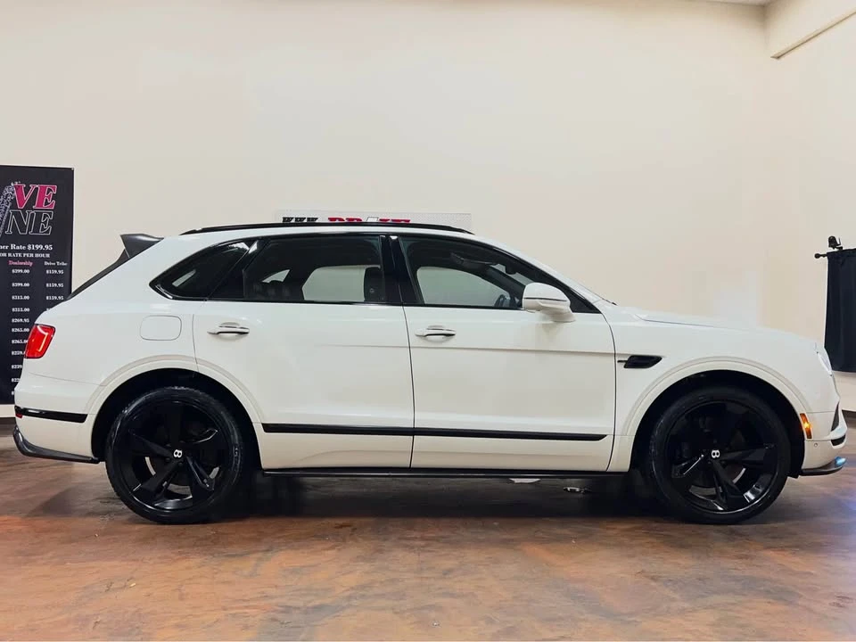 2019 Bentley Bentayga - Image 11 of 20