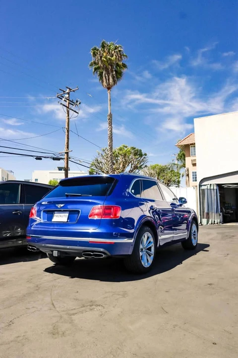 2019 Bentley Bentayga - Image 13 of 15