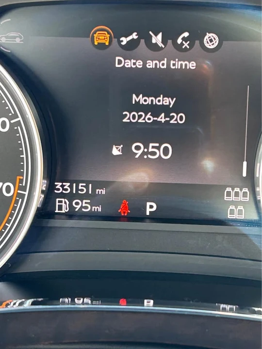 2019 Bentley Bentayga - Image 14 of 15