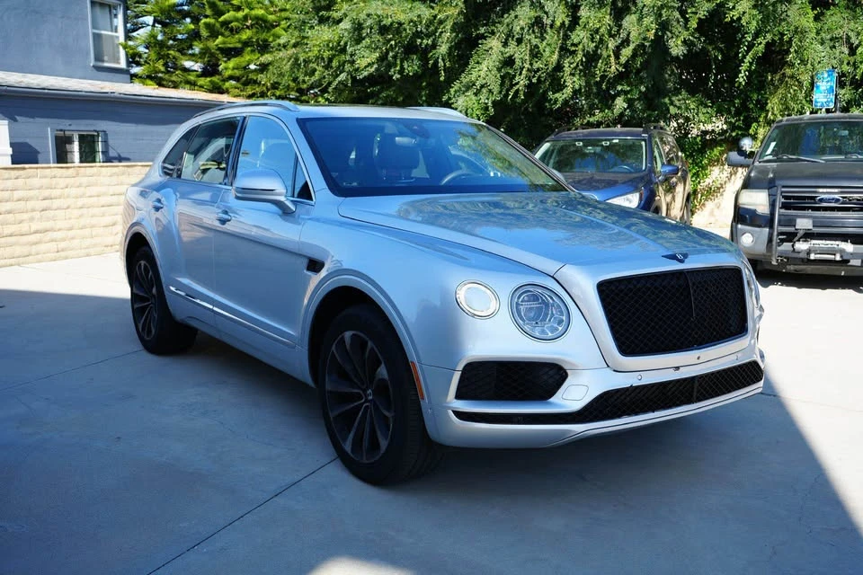 2019 Bentley Bentayga - Image 3 of 9