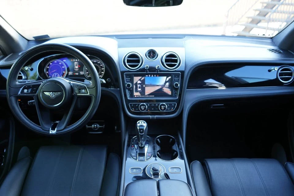 2019 Bentley Bentayga - Image 8 of 9