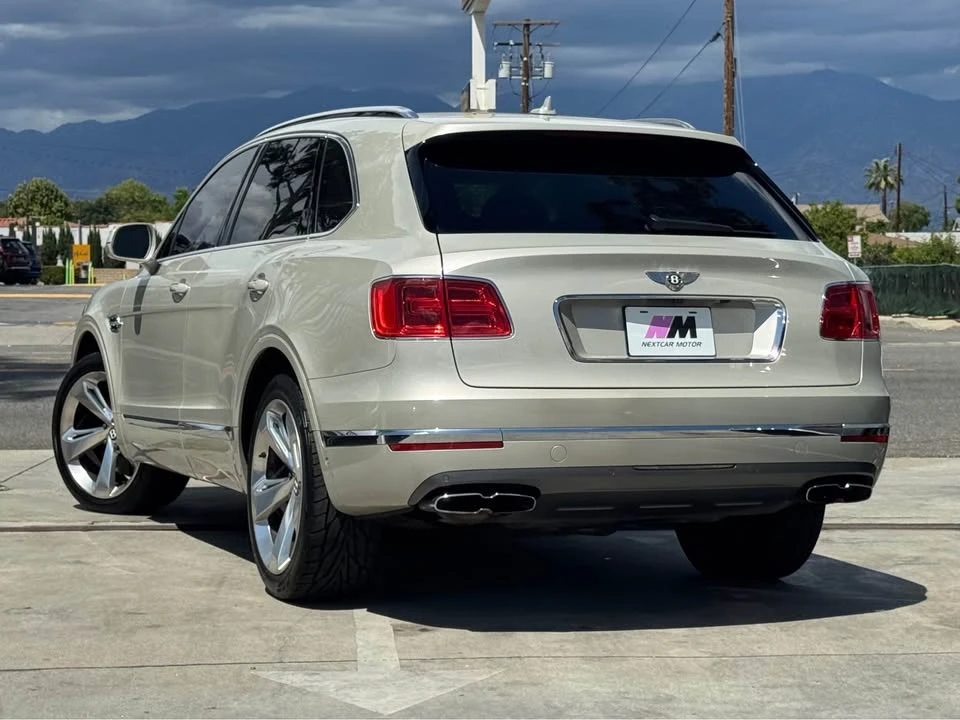 2019 Bentley Bentayga - Image 4 of 17
