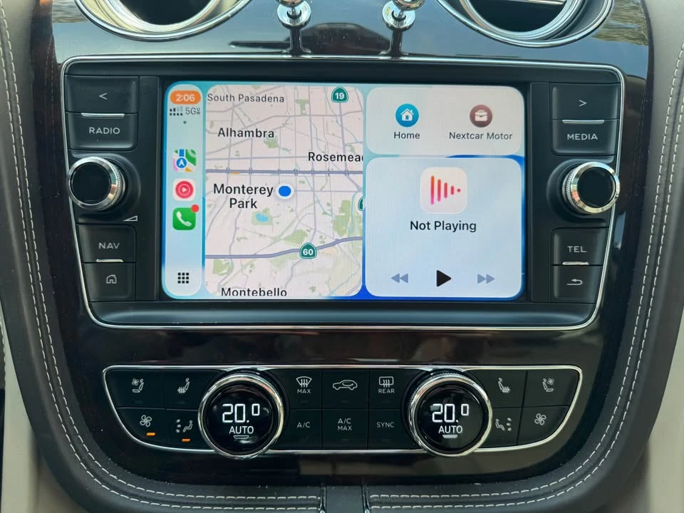 2019 Bentley Bentayga - Image 15 of 17