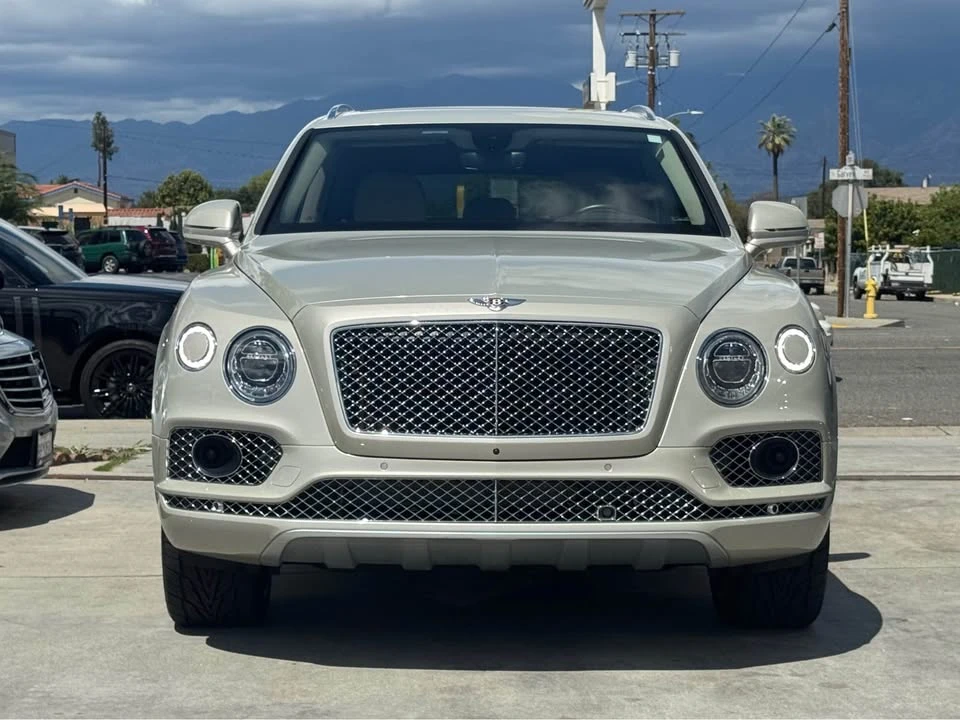 2019 Bentley Bentayga - Image 3 of 17