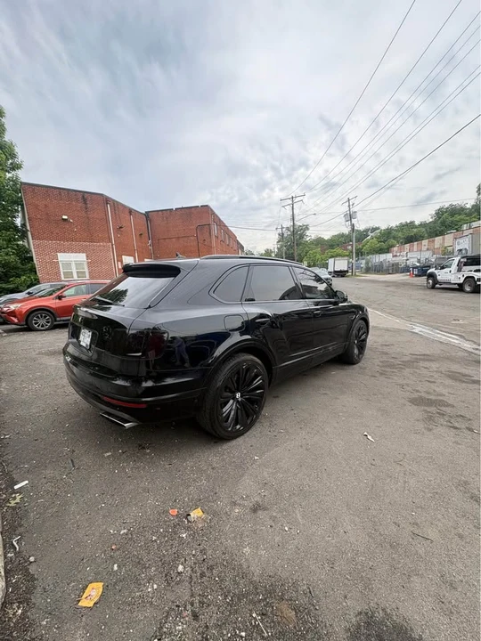 2019 Bentley Bentayga - Image 3 of 10