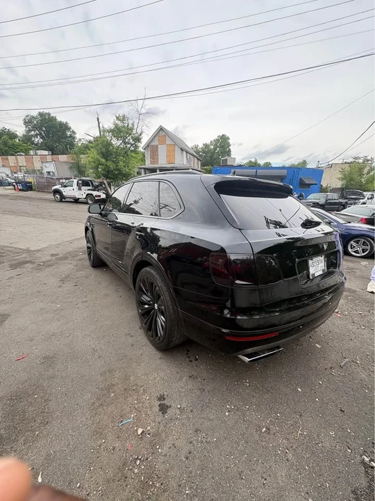 2019 Bentley Bentayga - Image 4 of 10