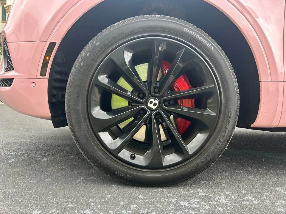 2019 Bentley Bentayga - Image 9 of 20