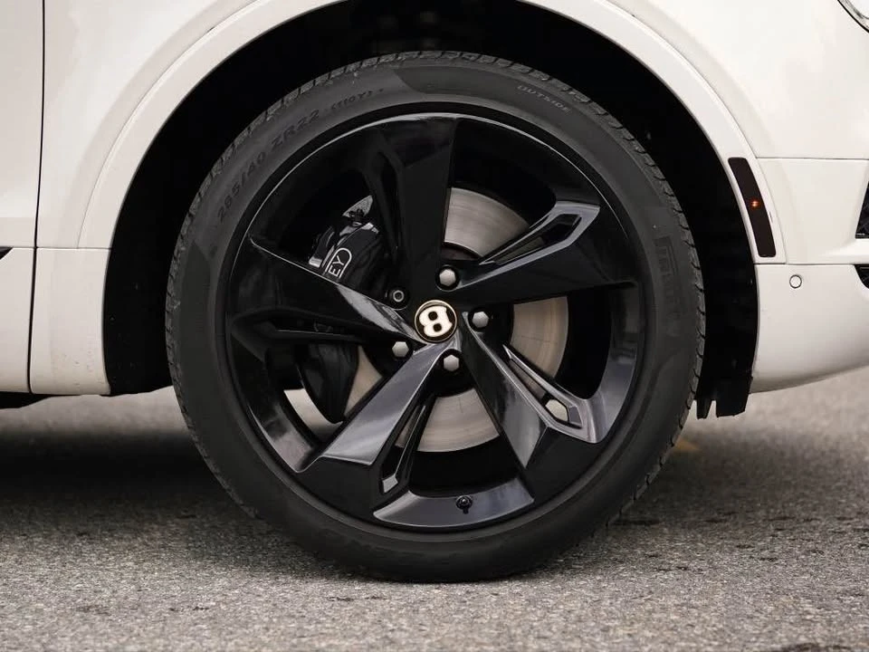 2019 Bentley Bentayga - Image 17 of 17