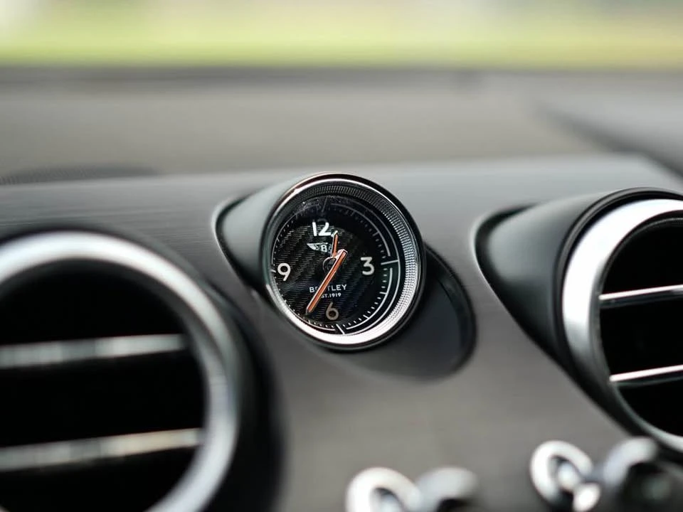 2019 Bentley Bentayga - Image 15 of 17