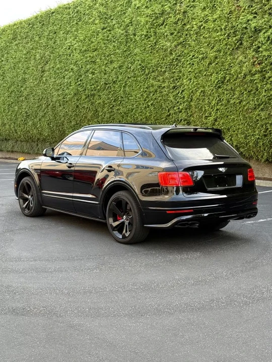2019 Bentley Bentayga - Image 4 of 11