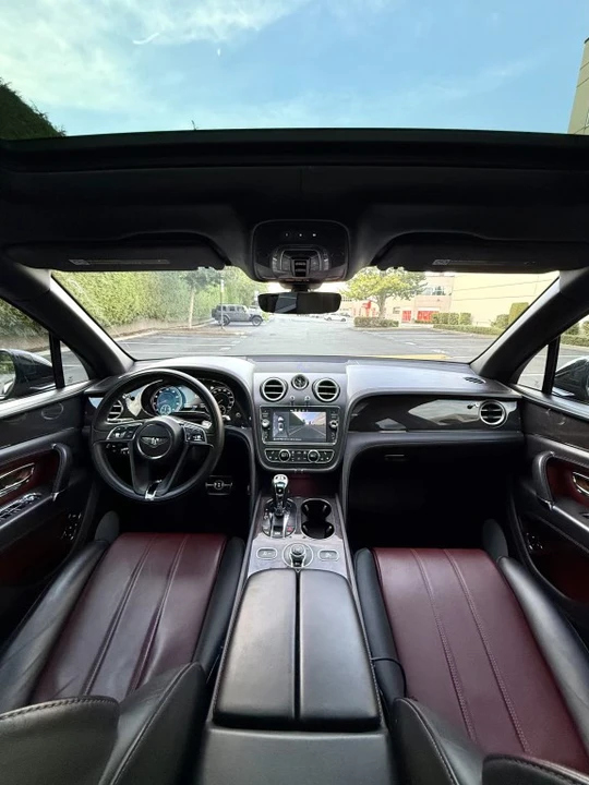2019 Bentley Bentayga - Image 7 of 11