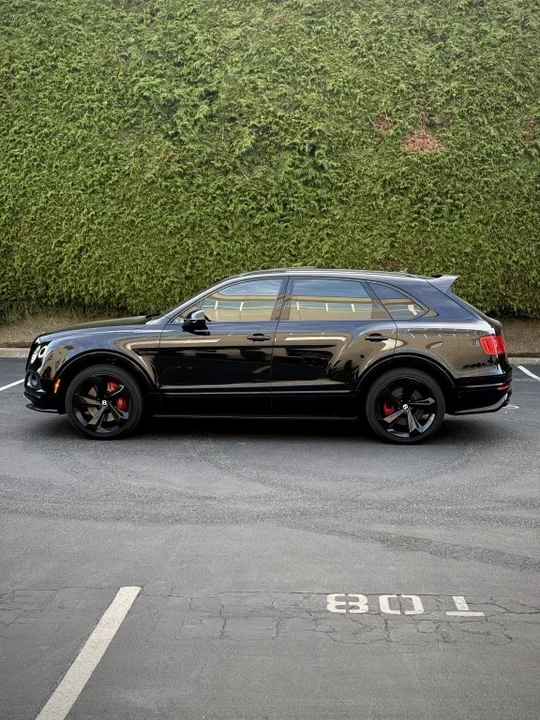 2019 Bentley Bentayga - Image 3 of 11