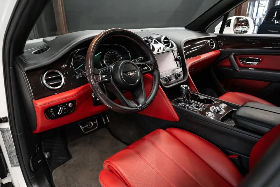 2019 Bentley Bentayga - Image 2 of 9