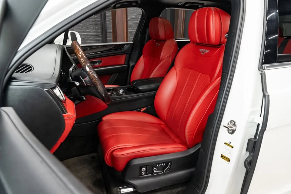 2019 Bentley Bentayga - Image 5 of 8