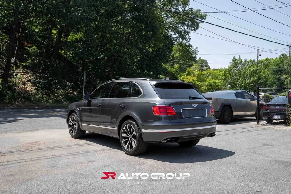 2019 Bentley Bentayga - Image 6 of 15