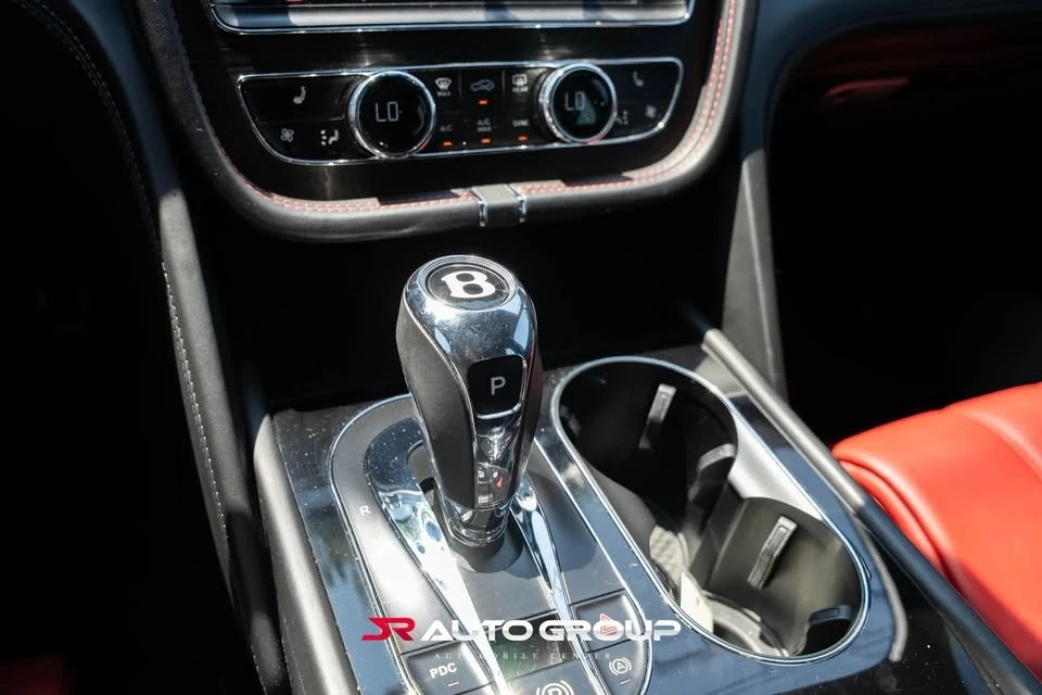 2019 Bentley Bentayga - Image 12 of 15