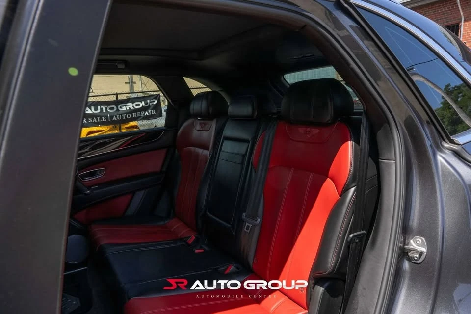 2019 Bentley Bentayga - Image 14 of 15