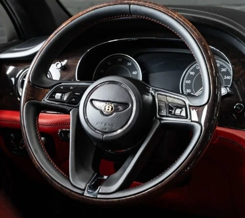 2019 Bentley Bentayga - Image 7 of 8