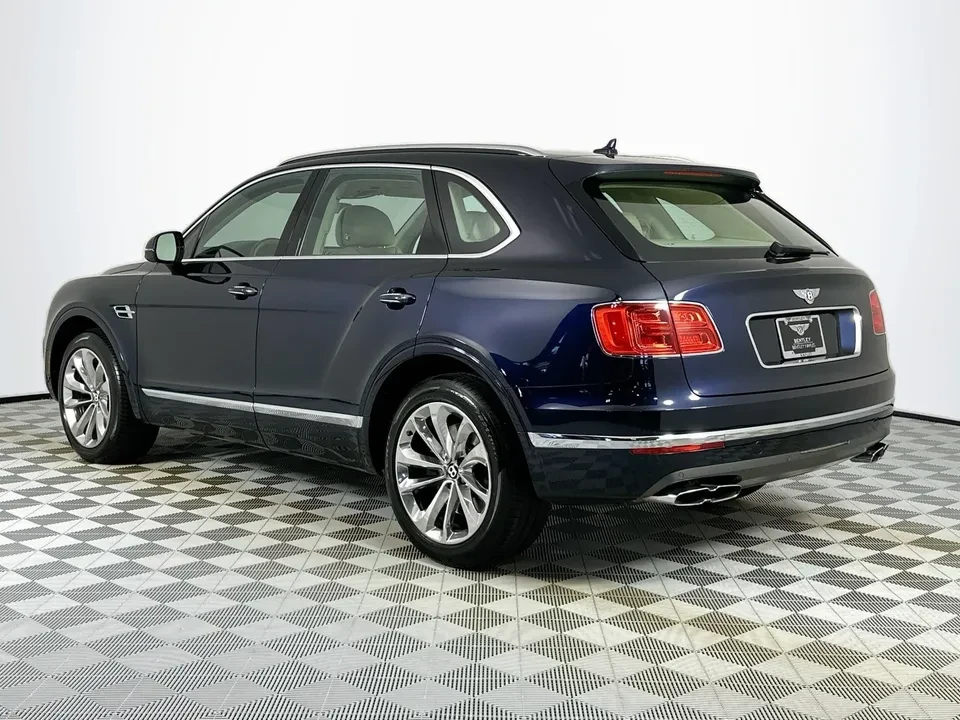 2019 Bentley Bentayga - Image 3 of 7