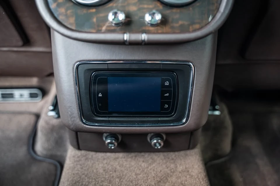 2019 Bentley Bentayga - Image 17 of 20