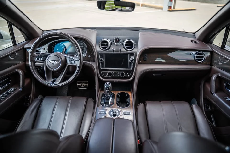 2019 Bentley Bentayga - Image 14 of 20