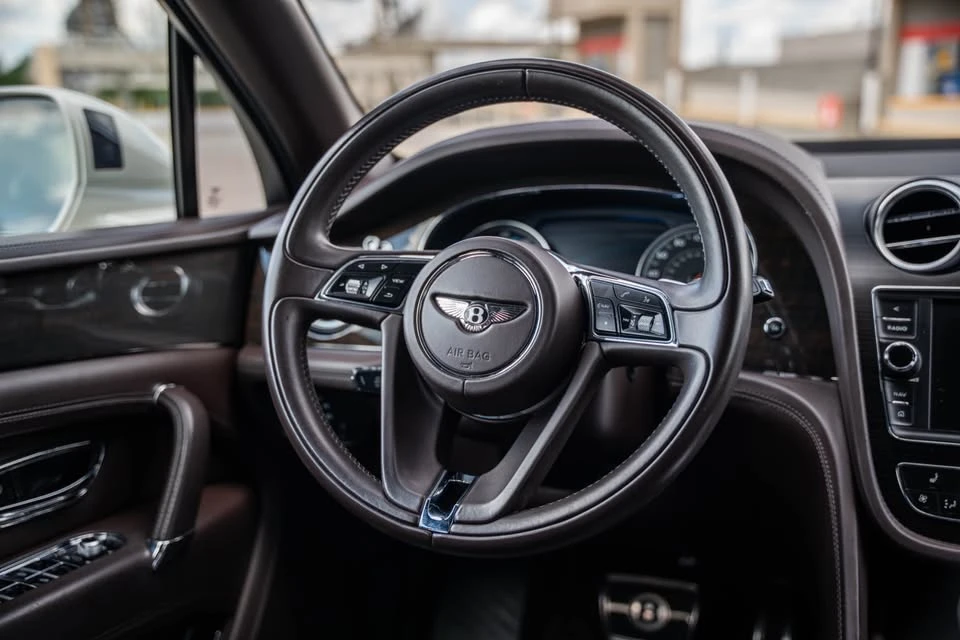 2019 Bentley Bentayga - Image 6 of 20