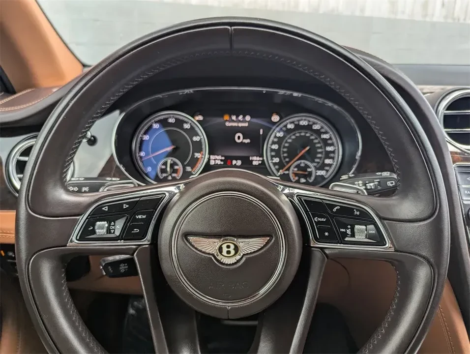 2019 Bentley Bentayga - Image 14 of 16