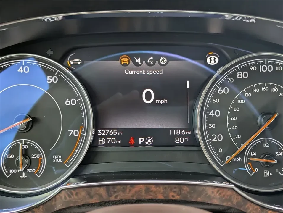 2019 Bentley Bentayga - Image 15 of 16